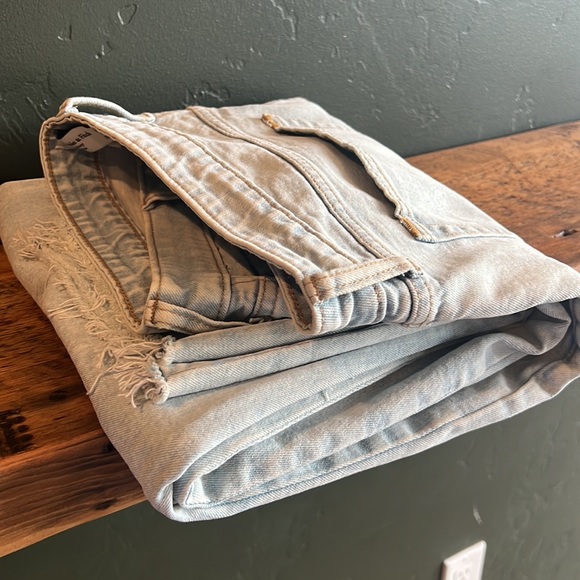 Abercrombie and Fitch curve love jeans - Picture 5 of 7